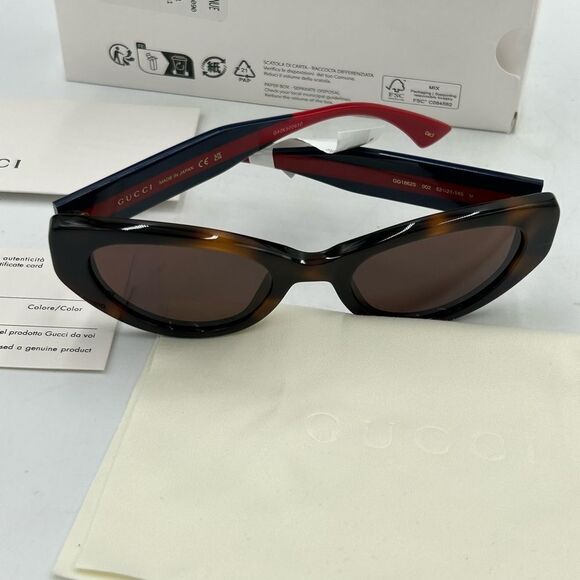 Women’s Gucci cat Eye frame sunglasses NWT - Picture 1 of 8